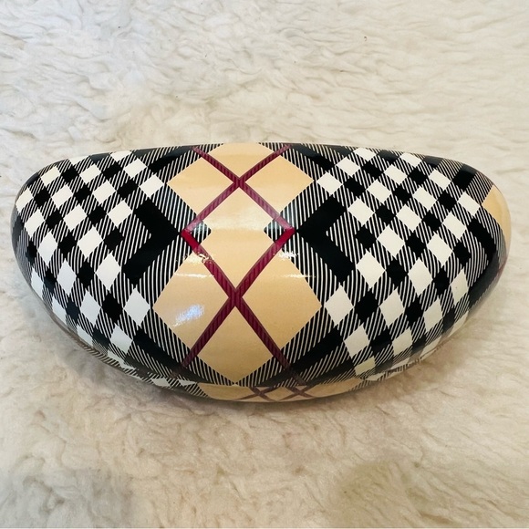 Jessica McClintock Accessories - Jessica McClintock leather Hard Clam Case size large